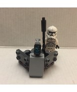 Official Lego Star Wars Clone Trooper Minifigure and Defensive Post with... - €11,58 EUR