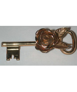 vintage signed Coro Pegasus Skeleton Key Flower Pin Brooch - €10,49 EUR