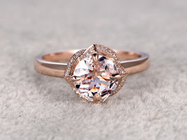 Round Cut Morganite With Beautiful Floral Halo Deign 14K Rose Gold Finish - £59.78 GBP