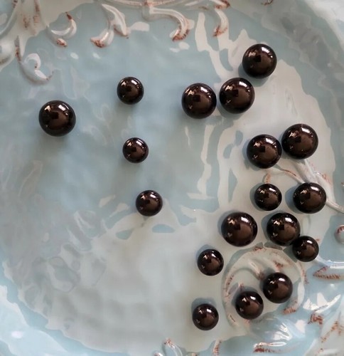 Eighteen (18) ~ Vintage Black Glass Marbles ~ Assorted Sizes 11 mm - 16 mm (165) Item image 2