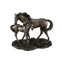 Mare and Foal Wild Horses Bronzed Statue - £55.38 GBP