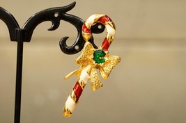 Vintage Costume Jewelry Christmas Enamel Candy Cane Ribbon Brooch Pin - £11.59 GBP