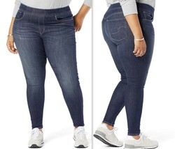 Signature by Levi Strauss &amp; Co. Women&#39;s Totally Shaping Pull-on Skinny J... - $551.93 MXN