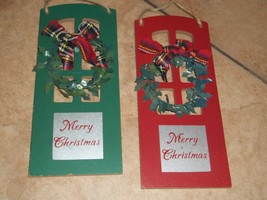 Christmas door knob wooden decorations x2 red and green nwt - £7.11 GBP