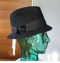 Aqua Ladies 100% Wool Black Hat Grosgrain Ribbon Faceted Gem Winter 22&quot; Size 7 - £28.20 GBP