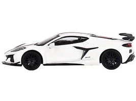 2023 Chevrolet Corvette Z06 Arctic White w Black Stripes Limited to 2640 pieces - £18.91 GBP