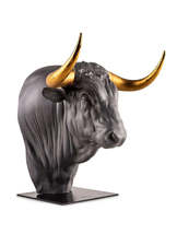 Lladro 01009725 Taurus Sculpture New - $1,648.00