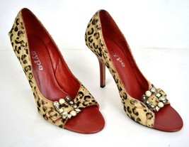  Hype Heels Open Toe Buckle Leopard 5.5 M - $30.69