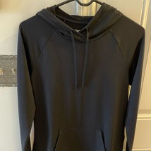Old Navy Active black hoodie with pockets size small - $167.68 MXN