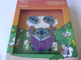Disney Trading Pins Stitch Reading Pin Set - £36.51 GBP