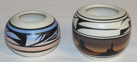 Two Small Vintage Native American Pottery Vases, Artist Signed - $182.83 MXN