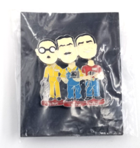 Pep Boys Tire Co Manny Moe Jack Three Men Bobble Head Enamel Lapel Pin Advertise - $12.99