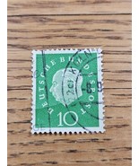 Germany Stamp Theodor Heuss 10pf Used Green - $1.35 CAD