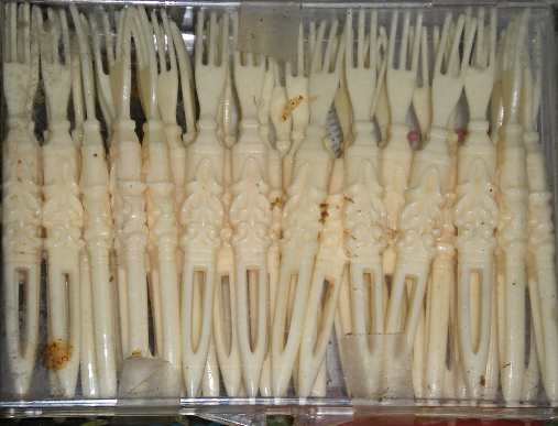Cocktail Party Picks - Hors D&#39;oeuvres Forks - Faux Ivory Plastic - $4.90