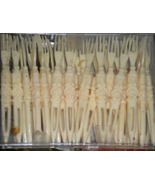 Cocktail Party Picks - Hors D&#39;oeuvres Forks - Faux Ivory Plastic - £3.08 GBP