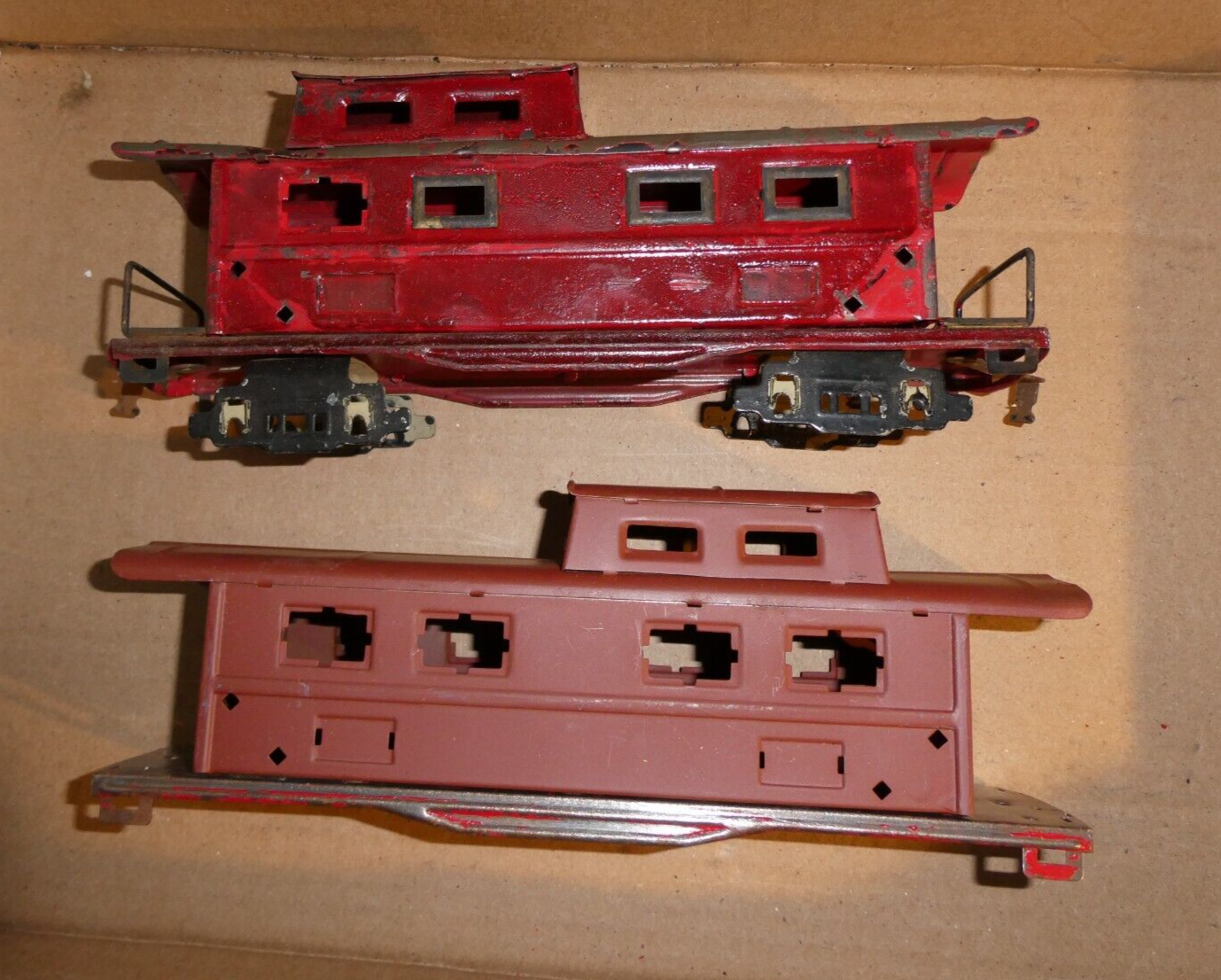 Lot of 2 Vintage O Scale American Flyer Caboose Car Bodies 9.5" Long - $21.78