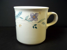 Pfaltzgraff coffee mug APRIL Floral pattern 8 oz 3 7/8&quot; tall Stoneware EUC - £4.44 GBP