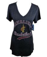 NBA Cleveland Cavaliers -23 James Womens V-Neck Tee Shirt, Size Medium - $18.81