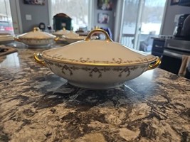 Antique Haviland Limoges 580 china 9 3/4&quot; oval covered vegetable with lid - $59.40