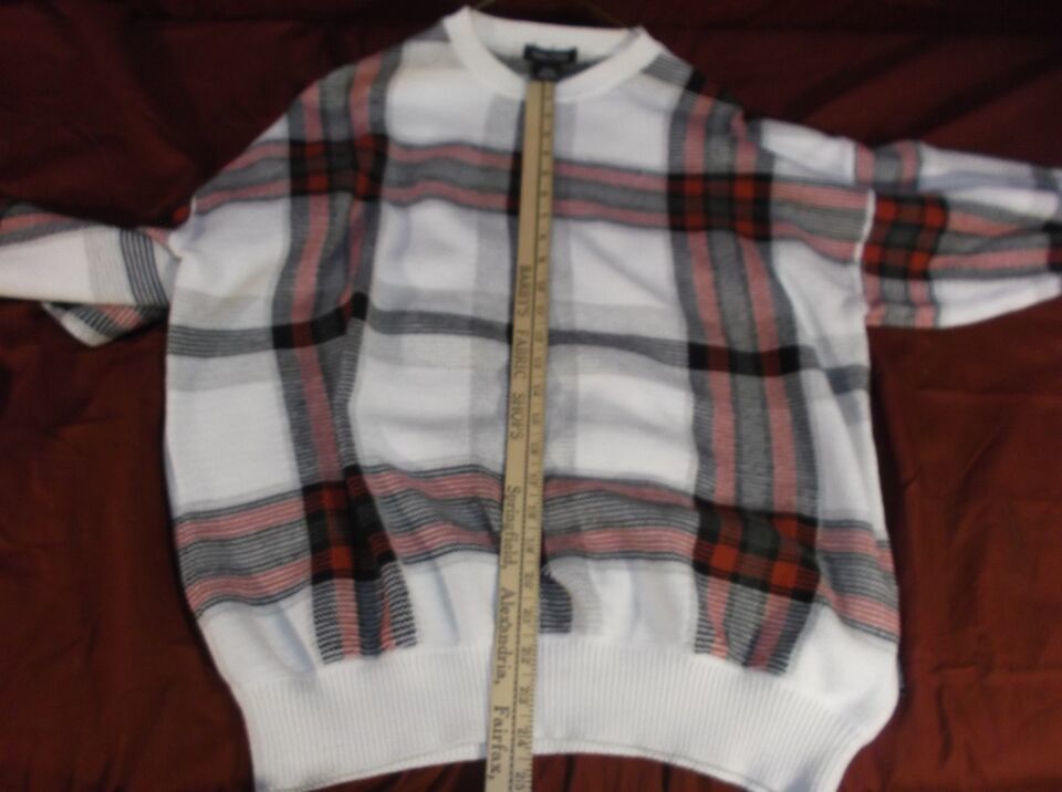 NAUTICA RED BLACK WHITE HOLIDAYS LONG SLEEVE PLAID PULLOVER CREWNECK SWE... - $16.83