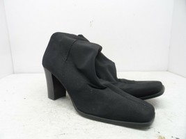 Madeline Stuart Women&#39;s 6&quot; Alumni Slip-On Fashion Boot Black Size 8.5M - $14.24