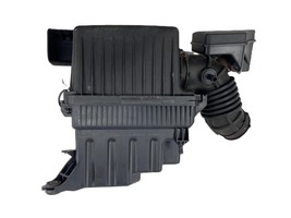 2012-2013 Kia Soul 2.0L Engine Air Cleaner Intake Box Assembly 28110-2k8... - $138.55