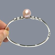 Enchanting 10 - 10.5mm Natural Pink Edison Cultured Round Pearl 7 - 7.5&quot; Bangle - £94.33 GBP