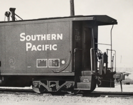 Southern Pacific Railroad AP #4606 Caboose Train B&amp;W Photo El Centro CA - $12.19
