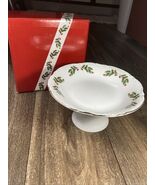 Christmas Holly Holiday Fine Porcelain Pedestal Bowl 7.5" Japan - $19.99