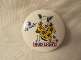 1987 1.25&quot; Bud Light Spuds Mackenzie &#39;Spuds&#39; in Hawaiin Shirt Pinback Bu... - £6.64 GBP