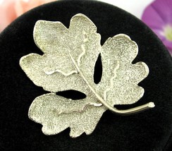 Bsk Leaf Brooch Vintage Pin Oak Maple Texturized Shiny Silvertone 2&quot; Leaves - £15.02 GBP