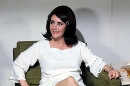 Elizabeth Taylor candid pose in white dress c. 1964 seated in chair 8x12... - $12.99
