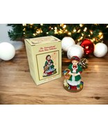 International Santa Claus Collection MRS CLAUS United States USA America... - $28.01 CAD