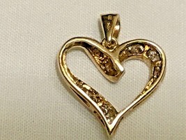 10K Yellow Gold Champagne Color Diamond Heart 1/4 Ct Channel Set - £99.85 GBP