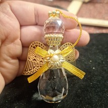 Vtg.1995 Avon Gift Collection Angelic Reflections Christmas Ornament - $6.66