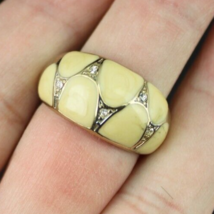 Avon NRT Womens Cream Enameled Gold Tone Tiny Crystals Dome Ring Size 10... - $15.99