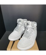 Authenticity Guarantee

Size 5 - Jordan 1 High Zoom CMFT Metallic Silver... - $236.83 CAD