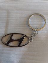 Hyundai keychain  CHROME USA FREE SHIPPING - $9.01