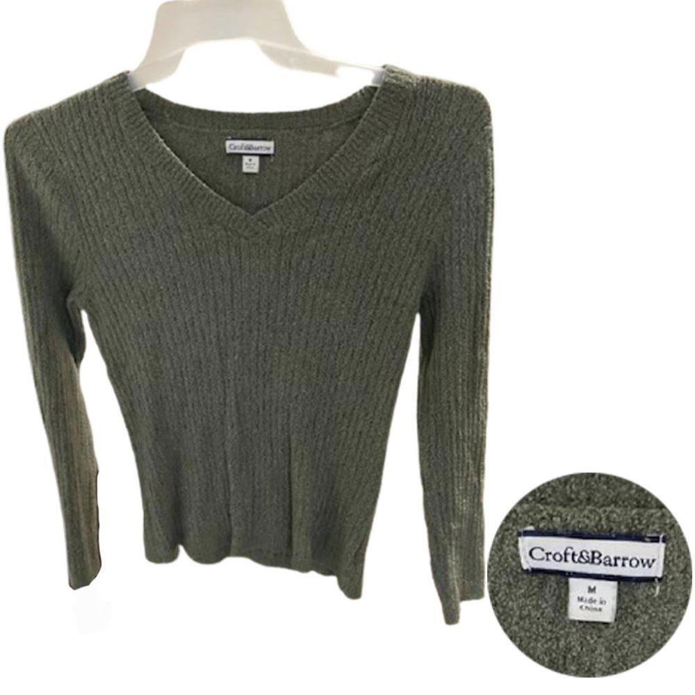 Croft & Barrow Women’s Green Long Sleeve V Neck Knit Sweater Top  Size Medium Item image 6