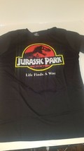 Jurassic park movie life finds a way men t shirt  new with tags  tee - £15.96 GBP