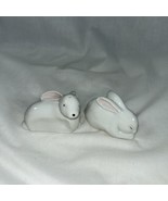 Vintage Fitz &amp; Floyd Easter Bunny Rabbits White Ceramic Salt &amp; Pepper Sh... - £11.70 GBP
