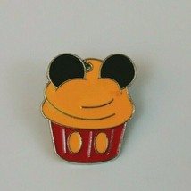 2011 Disney Mickey Cupcake Trading Pin - £4.25 GBP