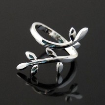 Gorgeous Vine Silver Fashion Ring - Size 7 - Elegant Design - Perfect Gift - £7.00 GBP
