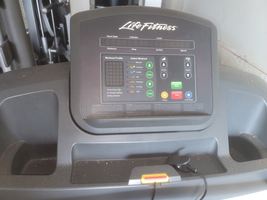 Life Fitness Activate Series Flexdeck Commercial Treadmill Computerized Monitor - £1,955.19 GBP