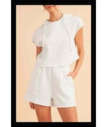 White Textured Cropped Hoodie &amp; Pocketed Shorts Set NEW - €19,39 EUR