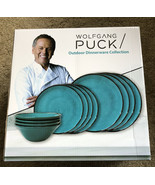 Wolfgang Puck Outdoor Dinnerware Collection, new - $665.24 MXN
