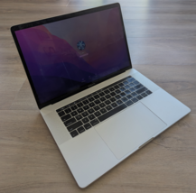 APPLE MACBOOK PRO A1707 15&quot; SCREEN 2.6 Ghz, i7, 16GB RAM, 256GB SSD - $266.37 CAD