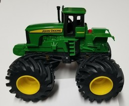 ERTL John Deere Toy Bouncing Monster Tread Tractor with Sound Plastic USED–t048 - £6.10 GBP