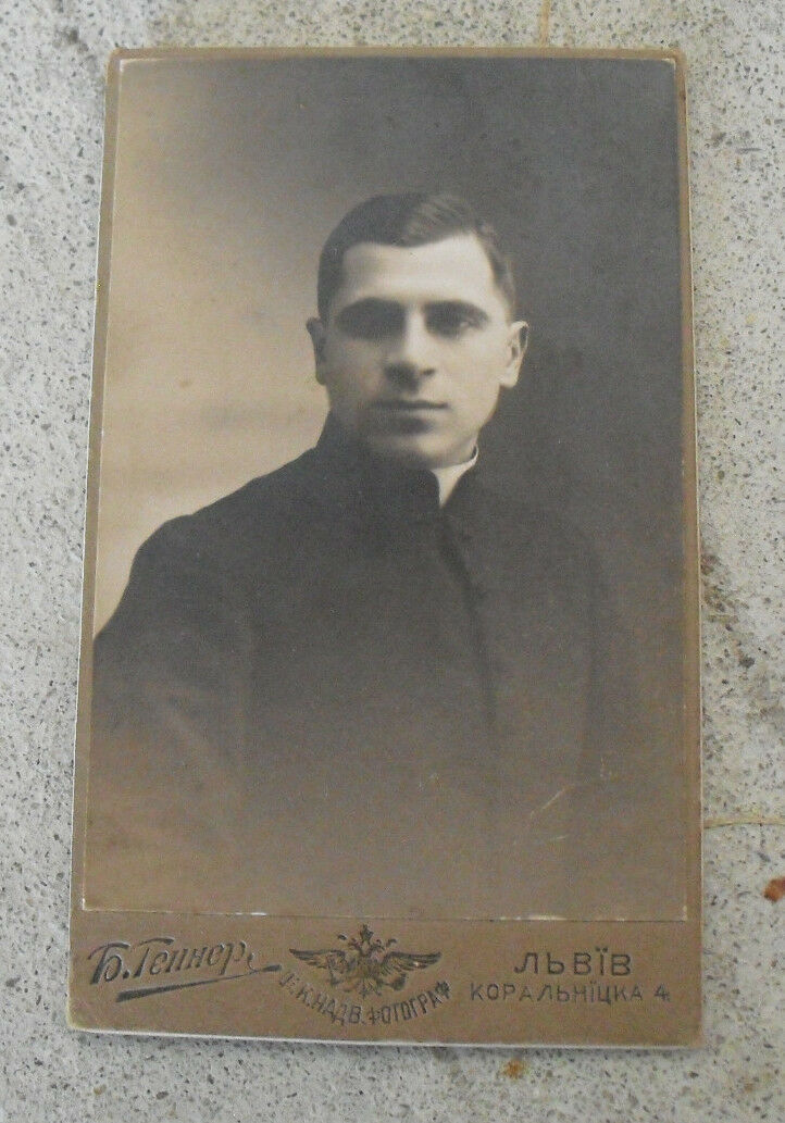 Unique Vintage 1923 CDV Photograph Card of Man  from Russia LOOK - $17.82