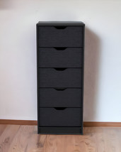 18" Black Five Drawer Standard Chest - $5,049.71 MXN